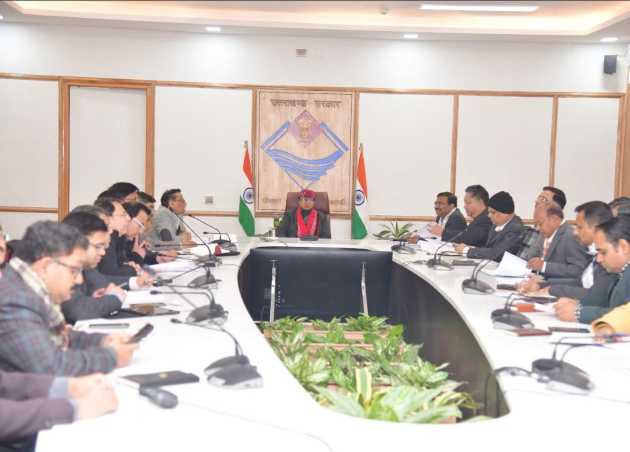 राजस्व लक्ष्य प्राप्ति में अपेक्षाकृत पीछे रहने वाले विभागों को आन्तरिक समीक्षा एवं मंथन के निर्देश दिए CS राधा रतूड़ी ने