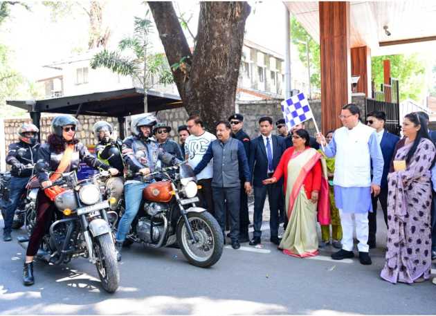 ड्रग्स मुक्त उत्तराखंड को लेकर बाइक रैली को CM धामी द्वारा झंडी दिखाकर रवाना किया गया